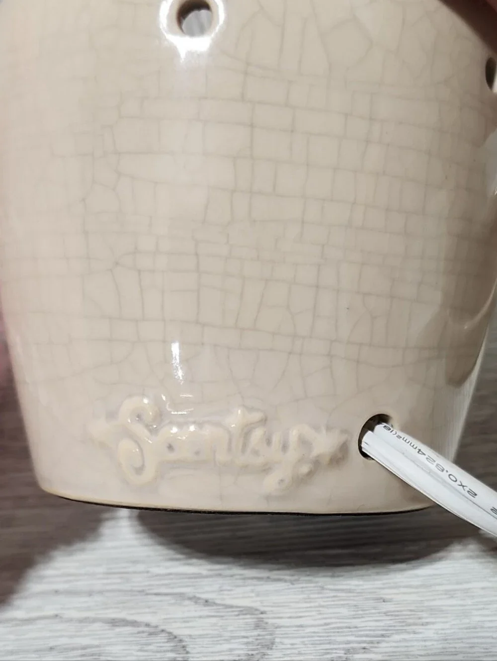 Welcome Scentsy Warmer With Embosssed Pineapple & Crackle Finish